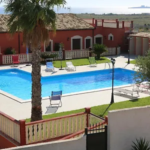  Holiday home Calafarina